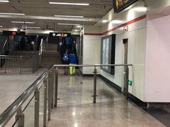 -常熟路(地铁站)