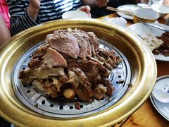 手抓羊肉-十二毡房蒙餐·蒙古包