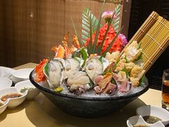 松叶蟹海鲜拼盘-余欢领鲜火锅(新街口店)
