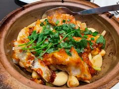 砂锅鱼头-新荣记(椒江店)