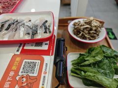 -毛辣果·贵州红酸汤牛肉火锅(西单店)