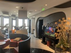 -TOP HAIR SALON