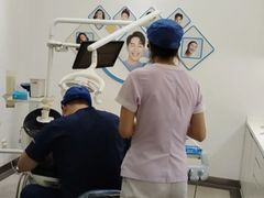 -雅悦齿科(顾村公园店)