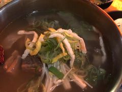 爆灯排骨汤-虎哥六韩式烤肉料理 TIGERGRILL(隆生金山湖中心购物广场店)
