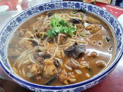 小鸡炖蘑菇-哈尔滨饺子王·东北菜(鱼鳞浃路店)