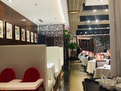 大堂-山泉公馆酒家(广州东站店)