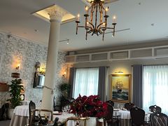 -La Villa French Restaurant