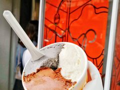 麦乳白咖啡-Dip in Gelato(富民路店)