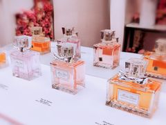 -Dior迪奥(上海世茂广场店)