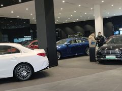 -奔驰上海利星(七宝店)