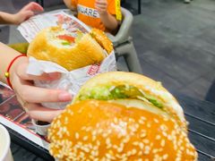-The Habit Burger Grill 哈比特汉堡(爱琴海店)