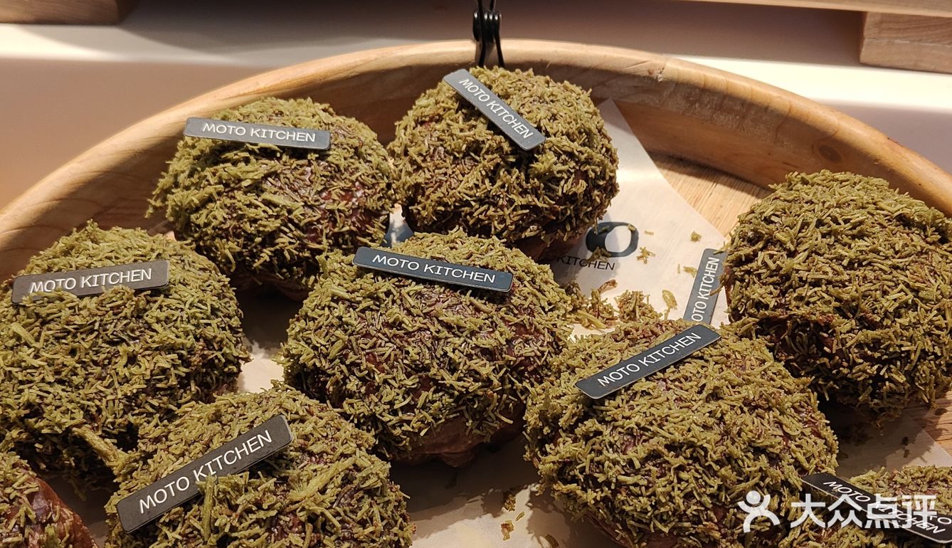 全国首店｜一口沦陷！这家面包店我能炫一辈子