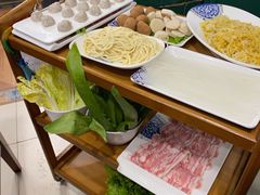 -楼外楼大刀肉传统火锅居(博学路店)