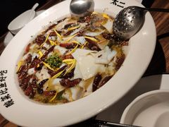 老坛子酸菜鱼（鲈鱼3-4人份）-太二酸菜鱼(广州IFC国金天地店)