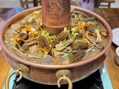 -乡土特色.冷锅鱼.牦牛肉汤锅