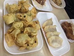 -珊珊小笼馆(仙霞路店)