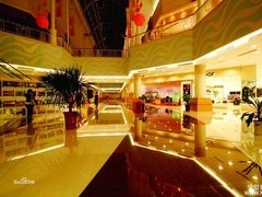 圆厅-新华百货CC Park购物广场