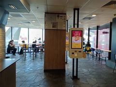 -麦当劳(国家体育场南路店)