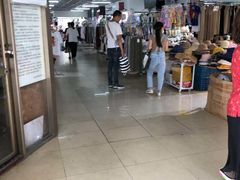 -兴旺欧韩城(上海兴旺国际服饰城店)