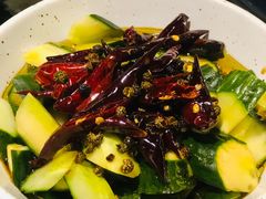 凉拌黄瓜-老头儿油爆虾·知味杭州(爱琴海购物中心)