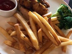 -WOLFGANG PUCK KITCHEN & BAR(迪士尼小镇店)
