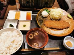 牛かつ130ｇ明太麦飯セット-牛かつもと村(原宿店)