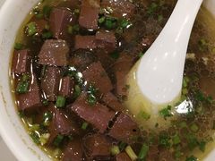 鸡鸭血汤-月亮房·白斩鸡(娄山关路店)