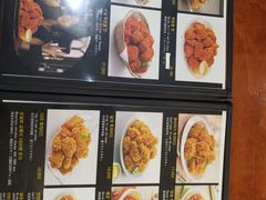 -BHC炸鸡(明洞总店)