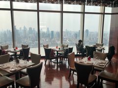 靠窗位-翡翠36餐厅(浦东香格里拉店)