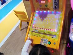 -红黄蓝成长中心(公益西桥校区)