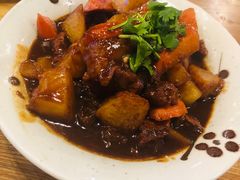 胡萝卜土豆炖牛腩-妈妈的味道(工人体育场东路店)