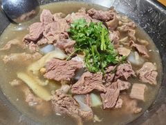 -大众跷脚牛肉馆·非遗传承单位(峨眉山店)