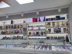 -潘多拉眼镜·蔡司依视路明月(潘家园店)