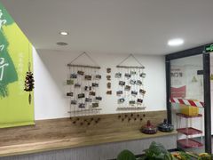 -毛辣果·贵州红酸汤牛肉火锅(西单店)