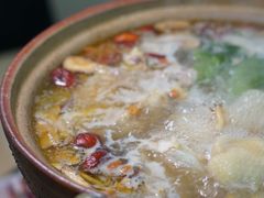 -威邵鸡煲(西华路总店)
