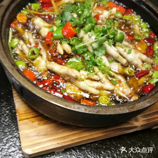 艳阳天食尚餐厅(安州店)