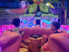 -蓝精灵乐园·世茂精灵之城主题乐园