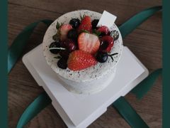 红茶雅默-山与蓝·轻糖鲜果蛋糕(勒泰店)