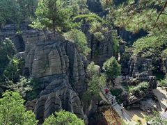 -梭布垭石林景区