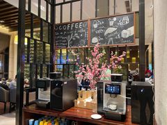 -广州万富希尔顿酒店·感趣自助餐厅·金秋蟹宴生蚝海鲜刺身烧烤