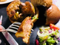 -HIGH FIVE哈福手工汉堡(桂林路店)