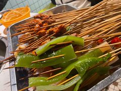 -钢管厂五区小郡肝串串香(奥克斯广场锦城万达店)