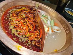 -山城鼎重庆老火锅(西安钟楼店)