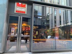 门面-The Habit Burger Grill 哈比特汉堡(复兴soho店)