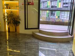 -首脑美容美发化妆美甲培训学校(龙岗校区)