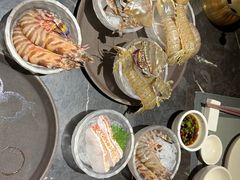 -半岛翡丽海鲜自助餐厅(观风亭店)