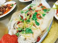 -老码头海鲜烧烤炒菜(广西路店)