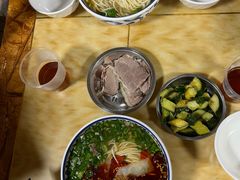 -周勇牛肉拉面(火车站西路店)