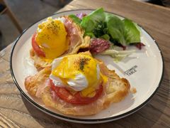 -Common Table · Brunch & Coffee