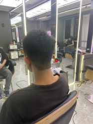 -藤野造型烫发染发